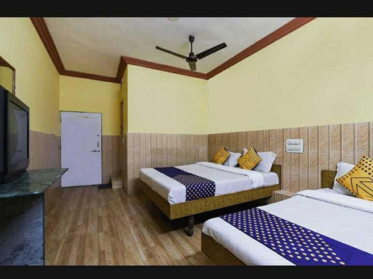 Oyo Hotel Apsara Guest House Αχμπανταμπάντ Εξωτερικό φωτογραφία