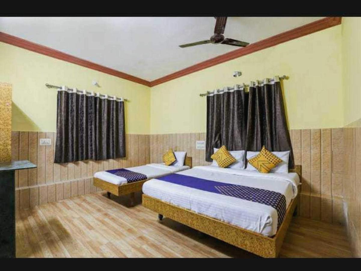 Oyo Hotel Apsara Guest House Αχμπανταμπάντ Εξωτερικό φωτογραφία