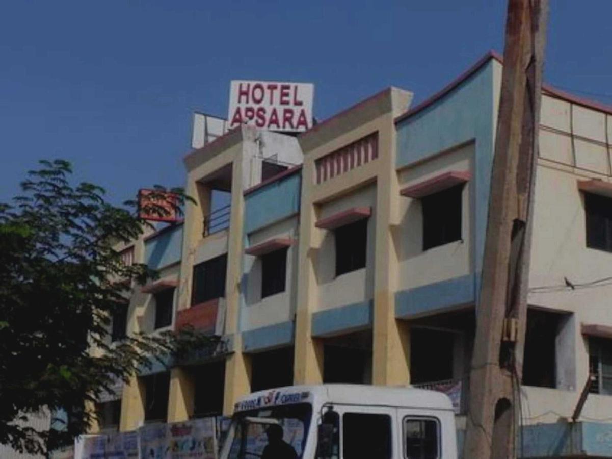 Oyo Hotel Apsara Guest House Αχμπανταμπάντ Εξωτερικό φωτογραφία