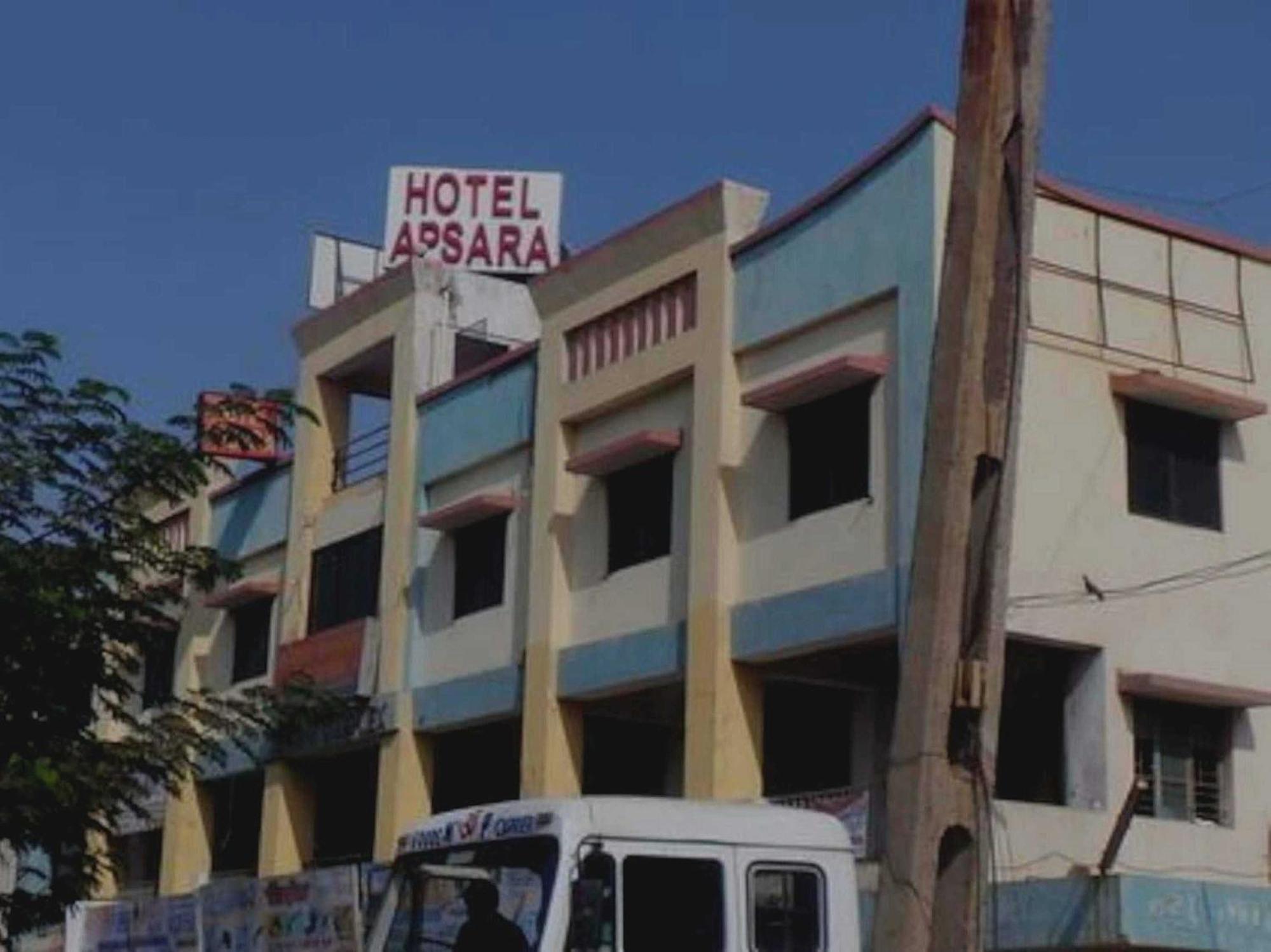 Oyo Hotel Apsara Guest House Αχμπανταμπάντ Εξωτερικό φωτογραφία